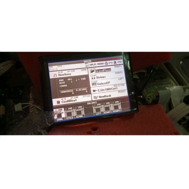 LCD Yamaha Psr s710