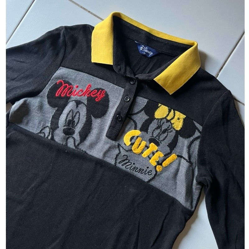 Sweater rajut Disney