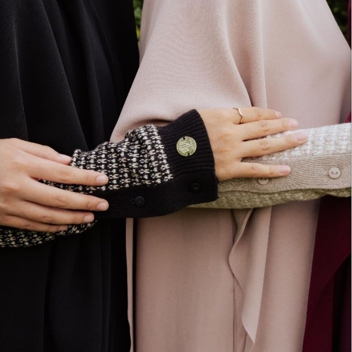 PL - Mecca Chic Knit Abaya by itsar syari