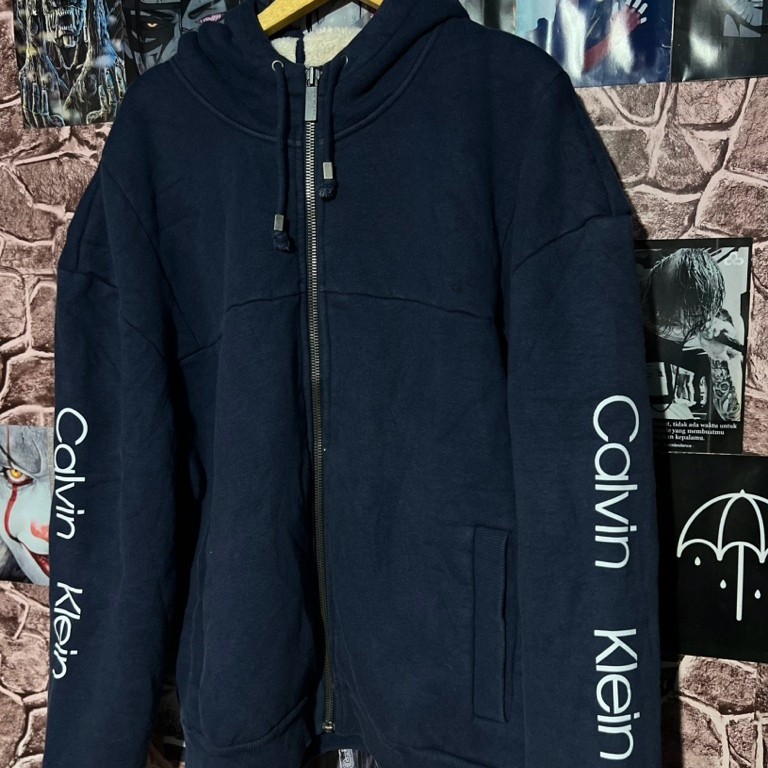 hoodie zipper kelfin klen spelout sherpa dalam