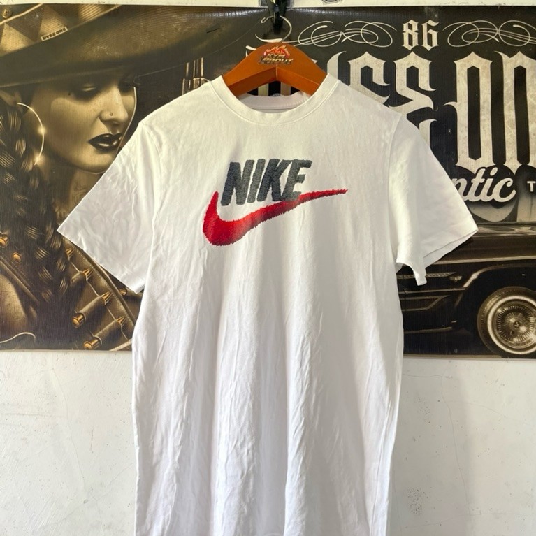 kaos nike second