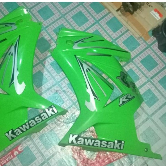Cover Body Sayap/Fairing Kanan Kiri Original Copotan Kawasaki Ninja 250 Karbu