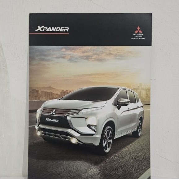 brosur katalog mobil mitsubishi xpander 2018 leaflet