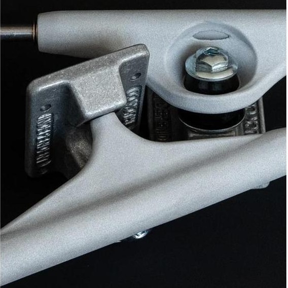 Truck Independent IKP S11 Industrial Silver Black / Truck Skateboard Independent
