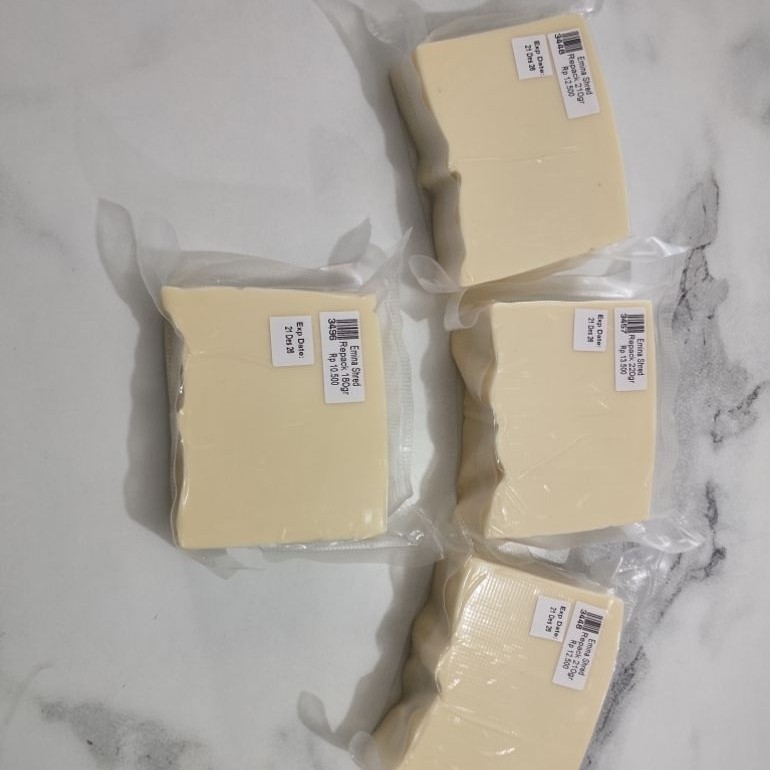 EMINA KEJU POTONG / EMINA KEJU CHEDAR POTONGAN / KEJU PARUT EMINA