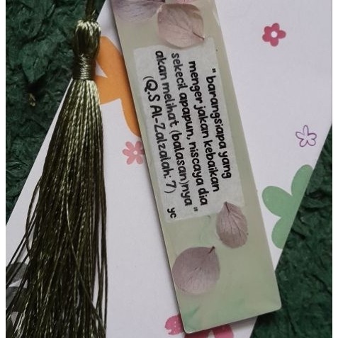 PEMBATAS BUKU ISLAMI / ISLAMIC BOOKMARK (Q.S Al-Zalzalah:7)
