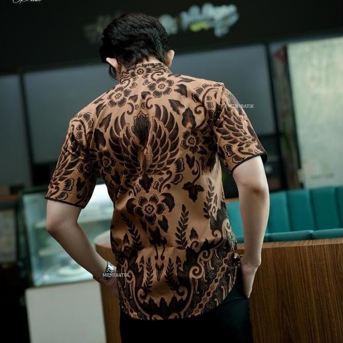 MENSBATIK -Pharang Gurdhowira II- batik pria - ootd pria - lengan pendek - batik slimfit - batik kek