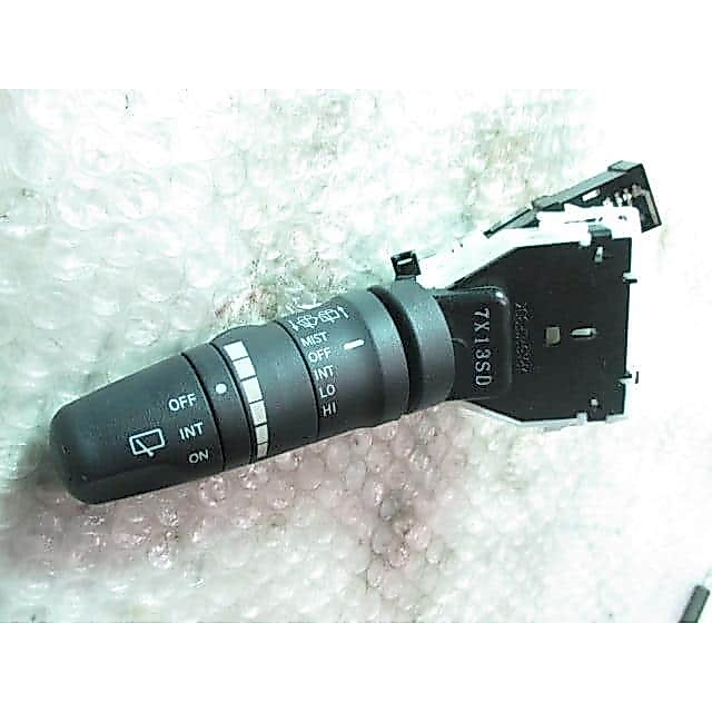 Saklar Wiper Nissan Livina Original 25260-CT00E / Switch Wiper Livina / Tuas Wiper Mobil Nissan