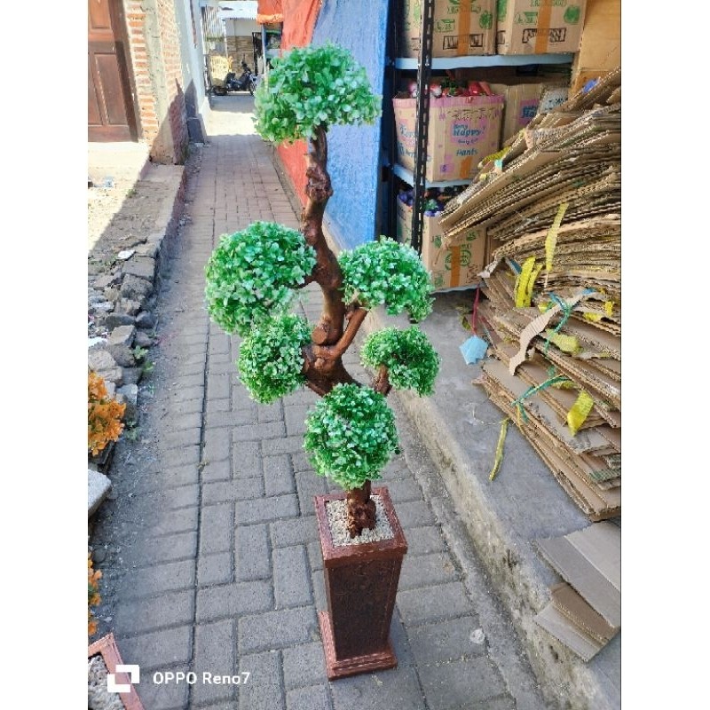 HIASAN SUDUT RUANGAN DENGAN POT JUMBO UKIR // BUNGA HIAS ARTIFICIAL BONSAI BOLA // TANAMAN PAJANGAN 