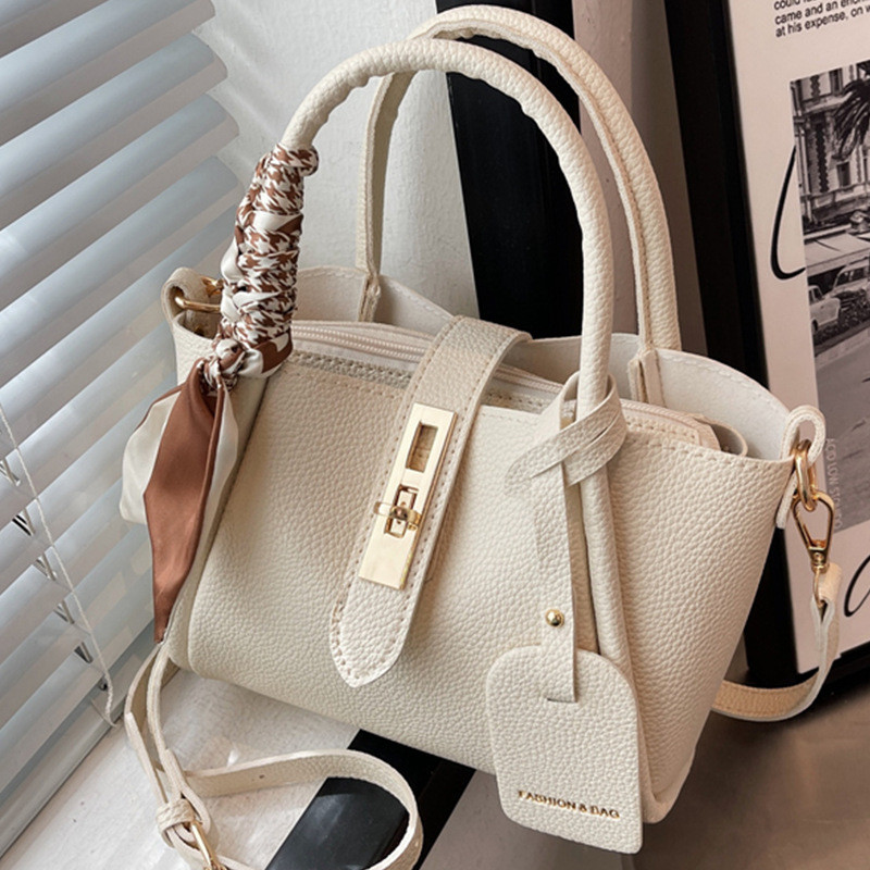 Tas jerami wanita modis terbaru, tas bahu elegan ala Chanel, tas jinjing/tas ember berkapasitas besa