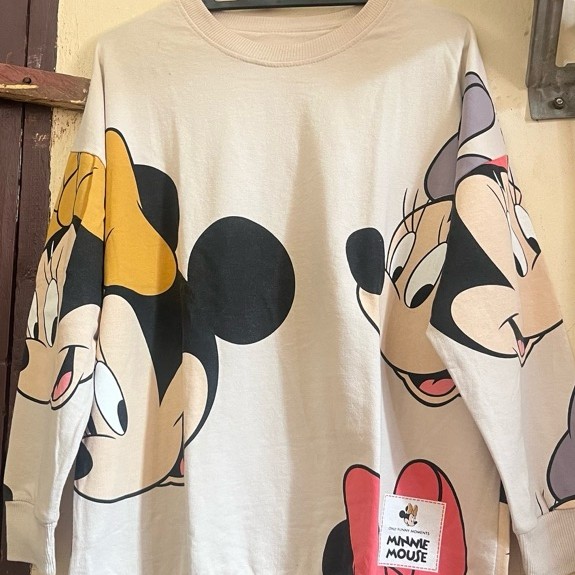 sweater mickey mouse