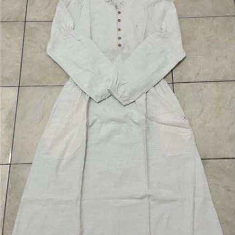 Tunik cressida warna sand ukuran M