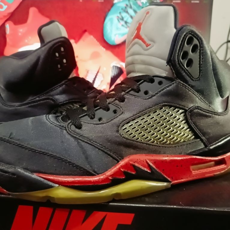 Air Jordan Retro 5 'Satin Bred' 44/28cm (Authentic)