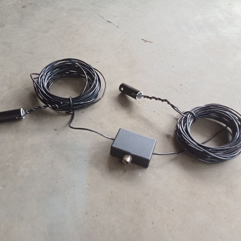 antena hf dipole 40 m band tersedia juga untuk di 80m,27 m 11 m,14 m 20m band