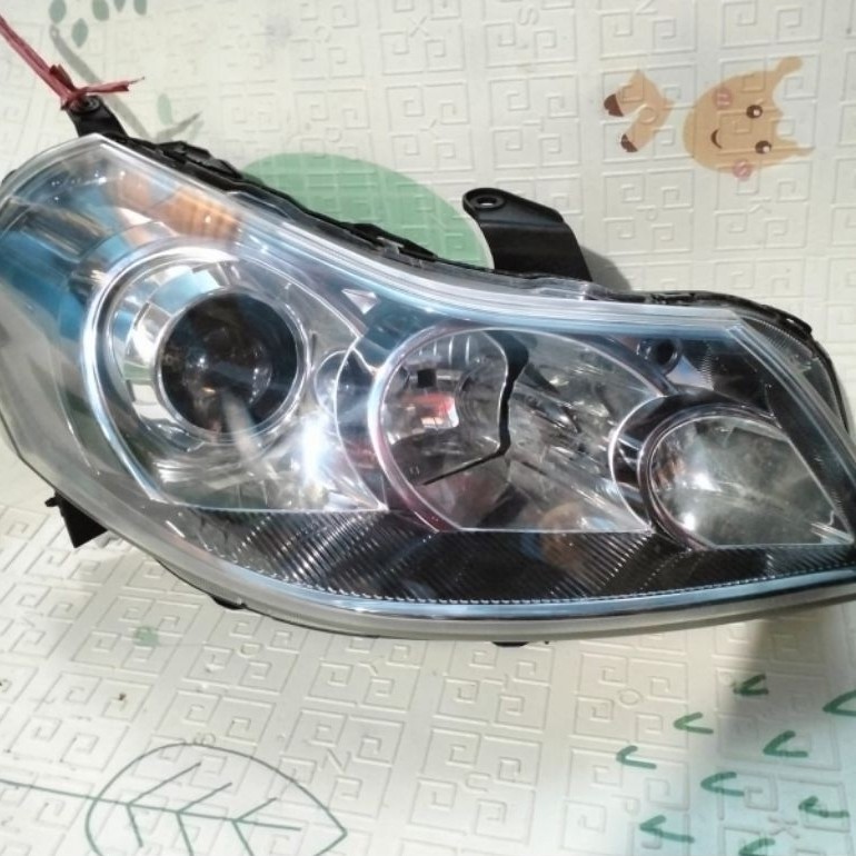 Headlamp lampu depan suzuki x over original
