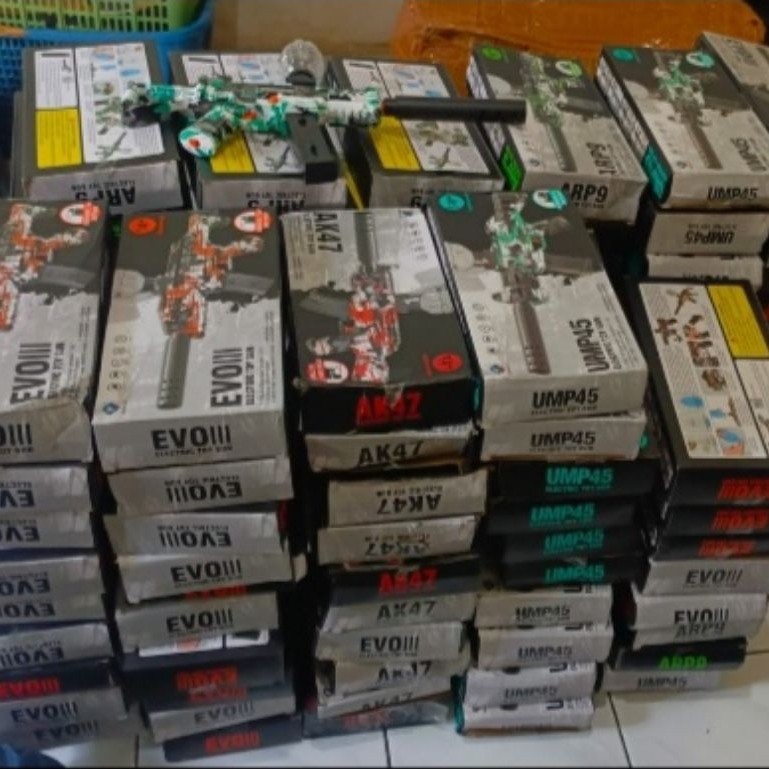 Mainan Elektrik Tembakan Air Tec9, ARP9, EVO, AK47,M416, MP5,UMP45,MCX dengan Bubble Gun Gell