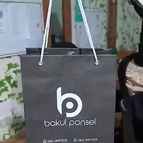 Paperbag Apple Store