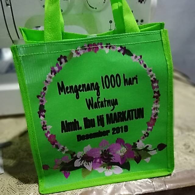 Tas selamatan orang meninggal (tahlil)