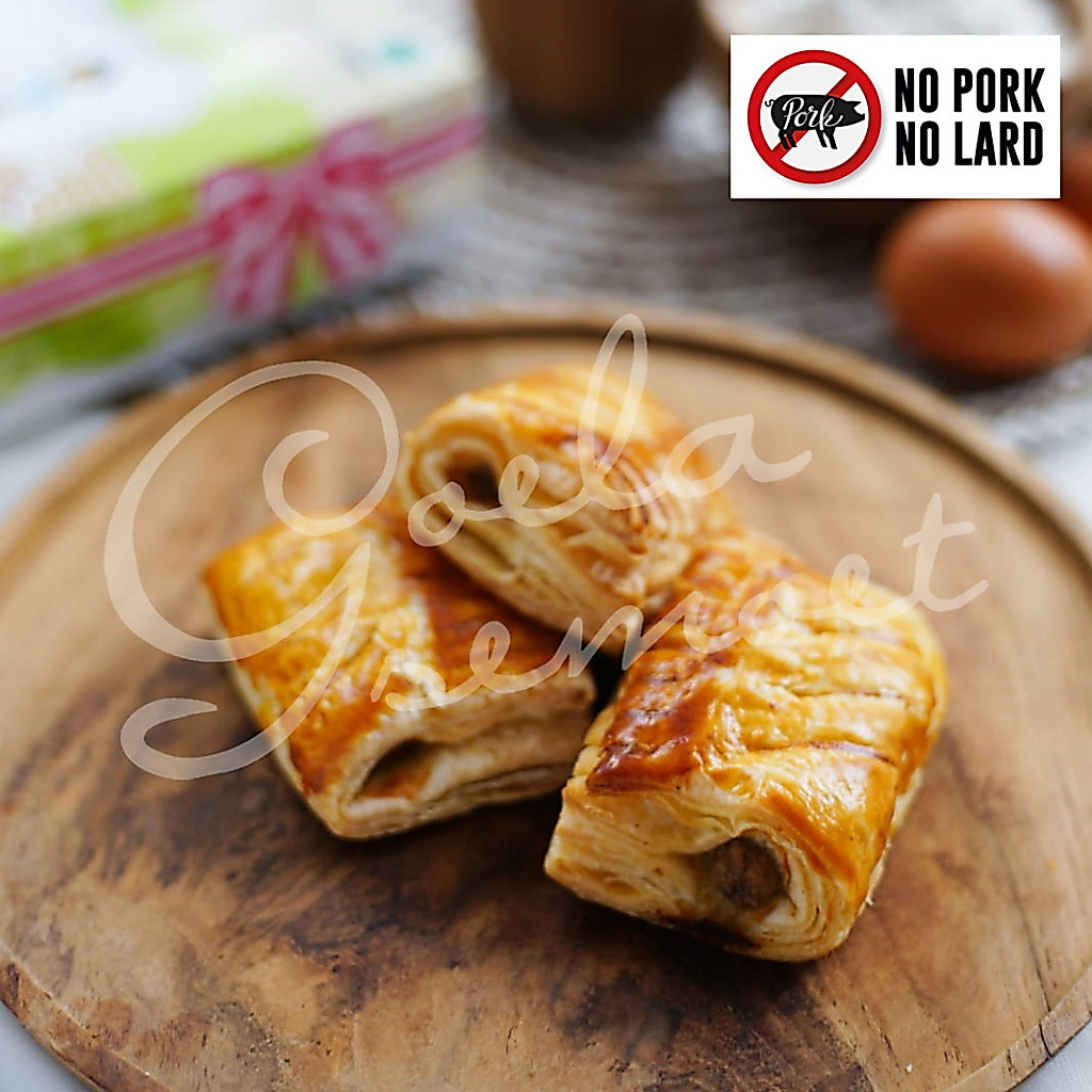 Saucijsbrood Goela Semoet Bandung - sosis brood sausage brood