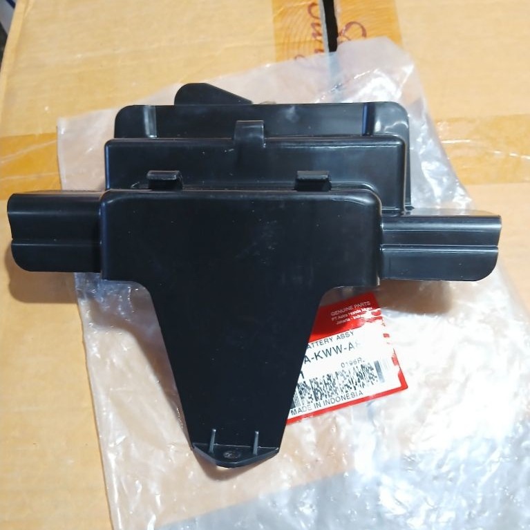 5038A KWW A80 COVER TUTUP AKI ACCU REVO 110 REVO FI BLADE FI ASSY ORIGINAL AHM