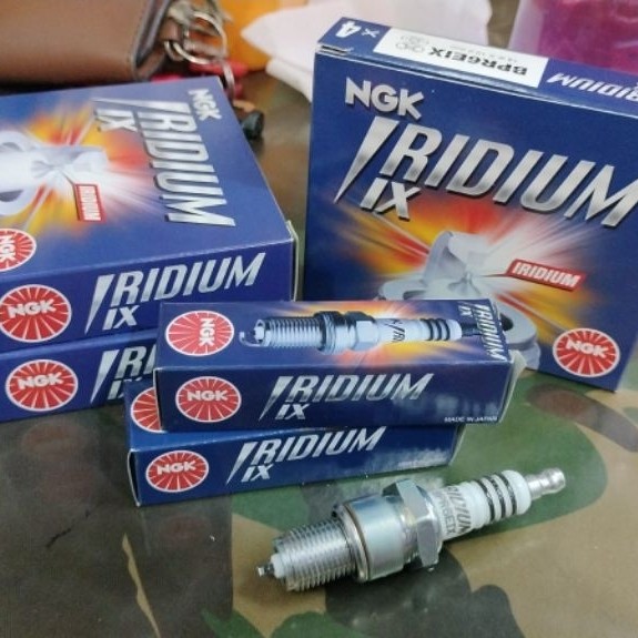 Busi ngk iridium brio