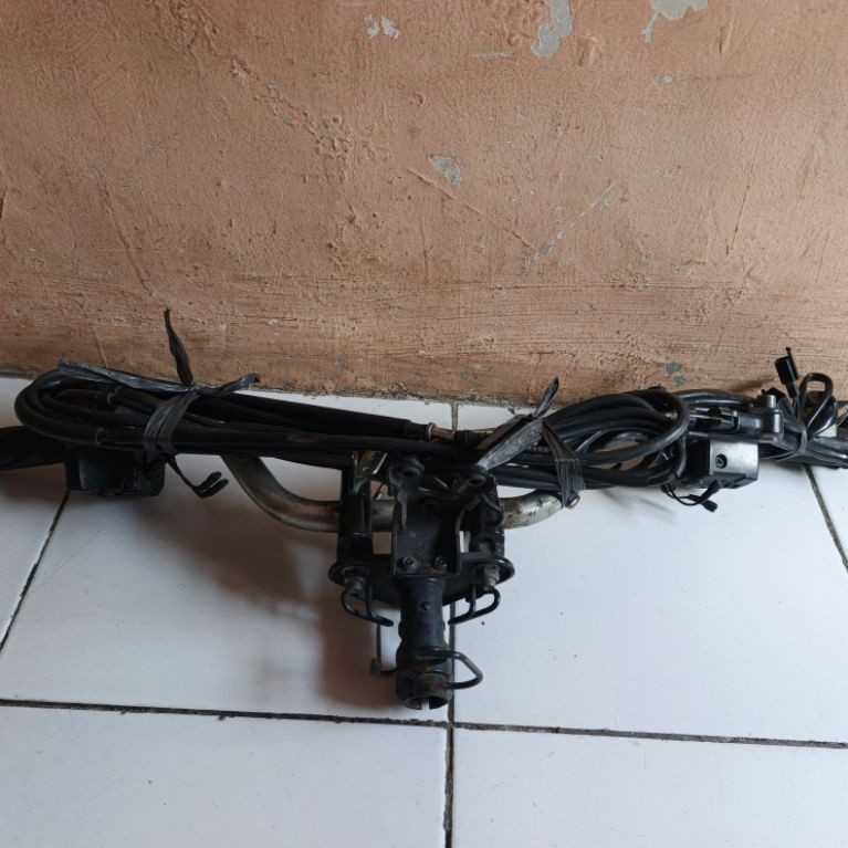 Stang stir set saklar kanan kiri dudukan stang yamaha X ride 125 Fi original copotan