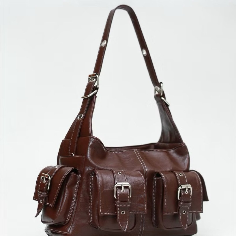Preloved Tas OMOTE SAMA – Postman Bag (Medium) merk Tako Bag