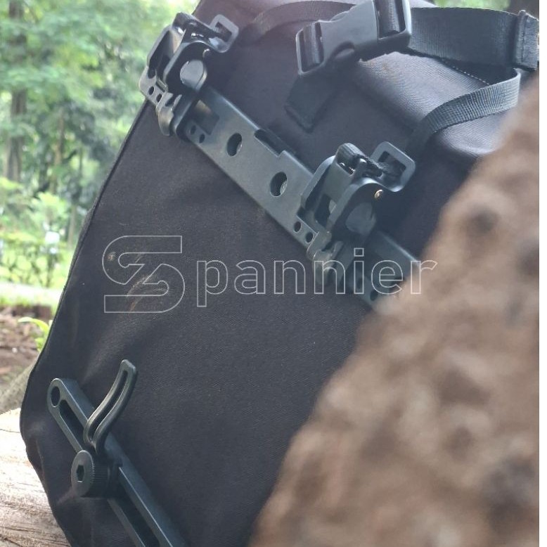 Tas pannier sepeda touring