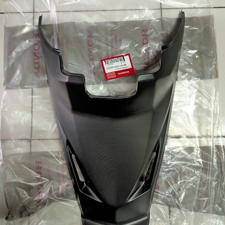 80151KZR600ZD COVER, CENTER DEK MESIN HONDA VARIO 125 OLD BOHLAM KZR ORIGINAL HONDA GENUINE PART