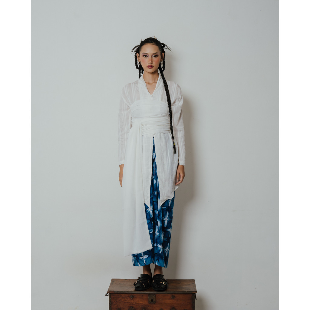 ⁠BOOLAO Kebaya MIRANA Kemben Detachable (Outer Bongkar Pasang) - Putih
