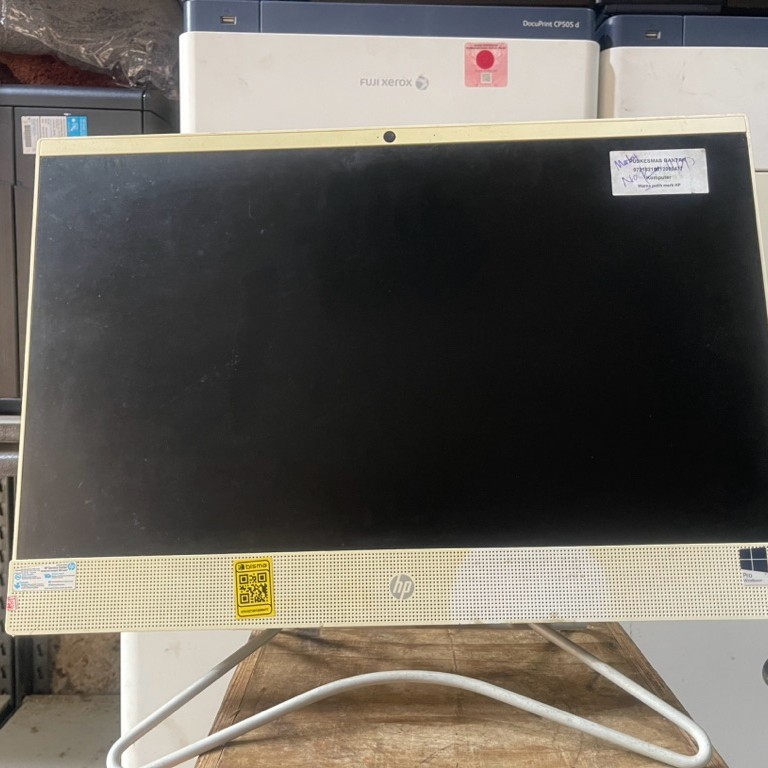 Pc Aio hp Core i3 gen8 type TPC-Q045-22 minusan
