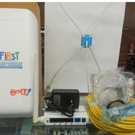 BOLT Home Router LTE modem TITAN