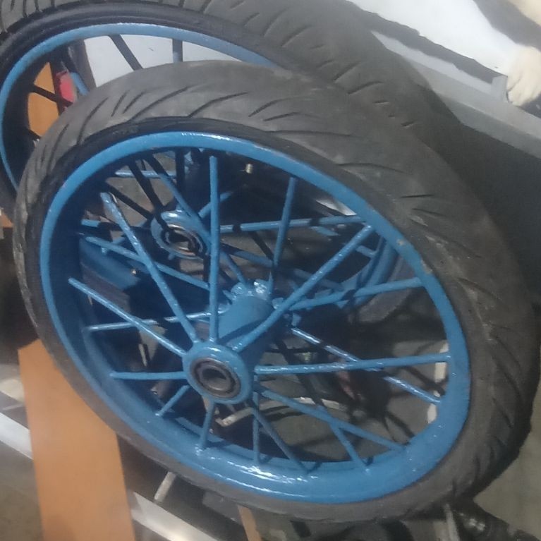 roda gerobak bekas 80% bagus