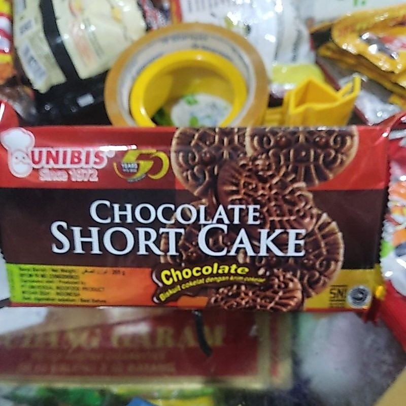 Unibis chocolate short cake