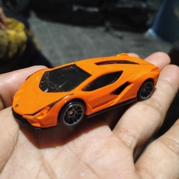 hotwheels loose LAMBORGHINI SIAN