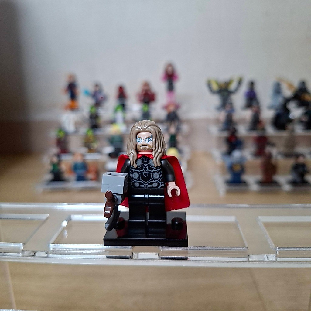 Lego Minifigure Thor - Long Dark Tan Hair