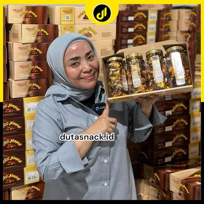 Dking coklat almond isi 4 toples ( COD )  kacang almond utuh lapis coklat