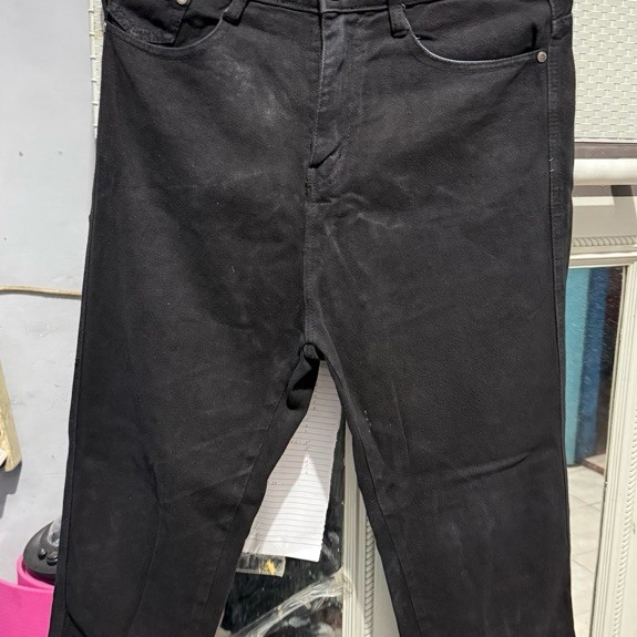 jeans hitam jnso