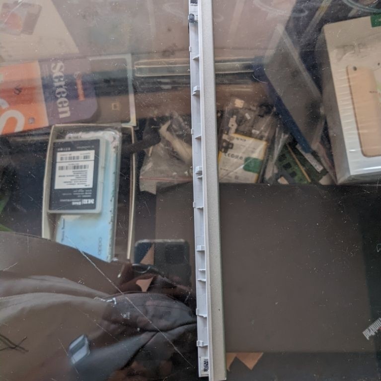 Tutup bawah LCD Laptop Lenovo Ideapad 330 14IGM