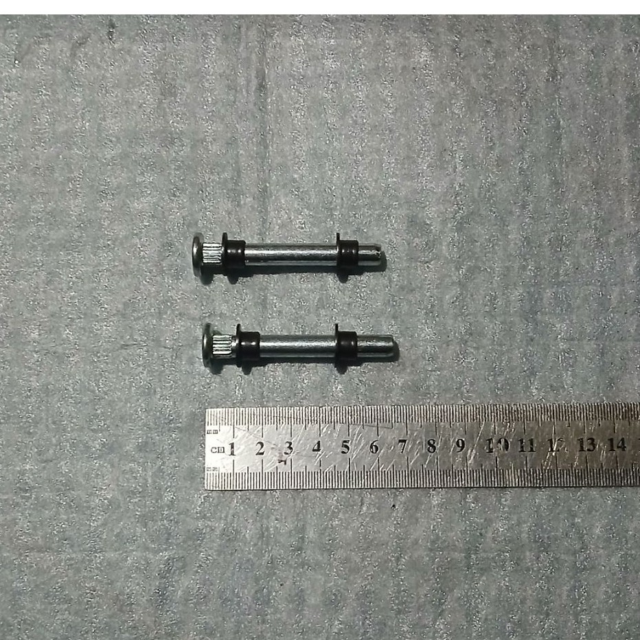 pen pintu engsel pintu + bos pemakain mobil kijang super kijang grand kijang rover dan lainya origii