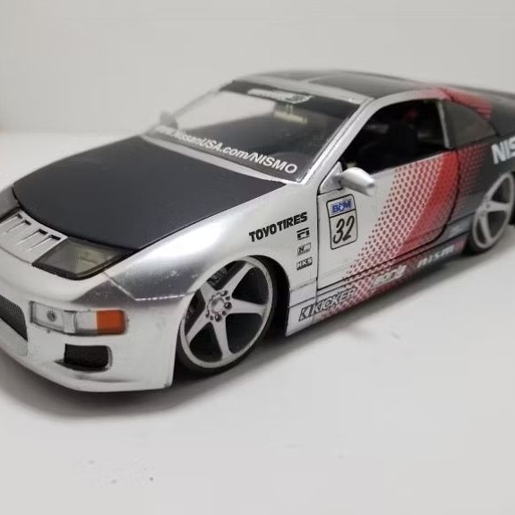 Jada Toys Nissan 300ZX Option D Skala 1/24