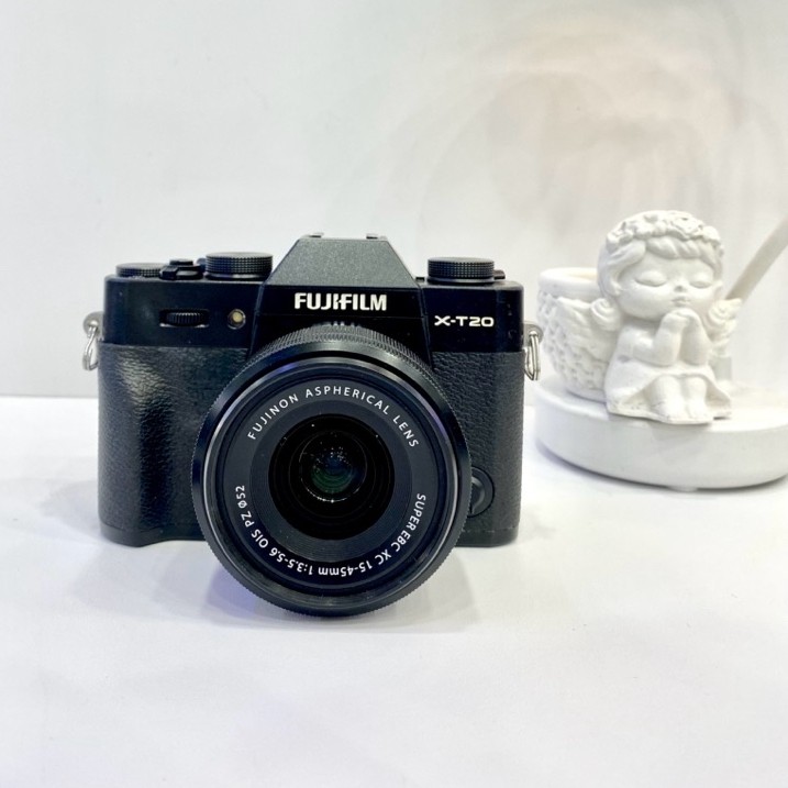 FUJIFILM XT20