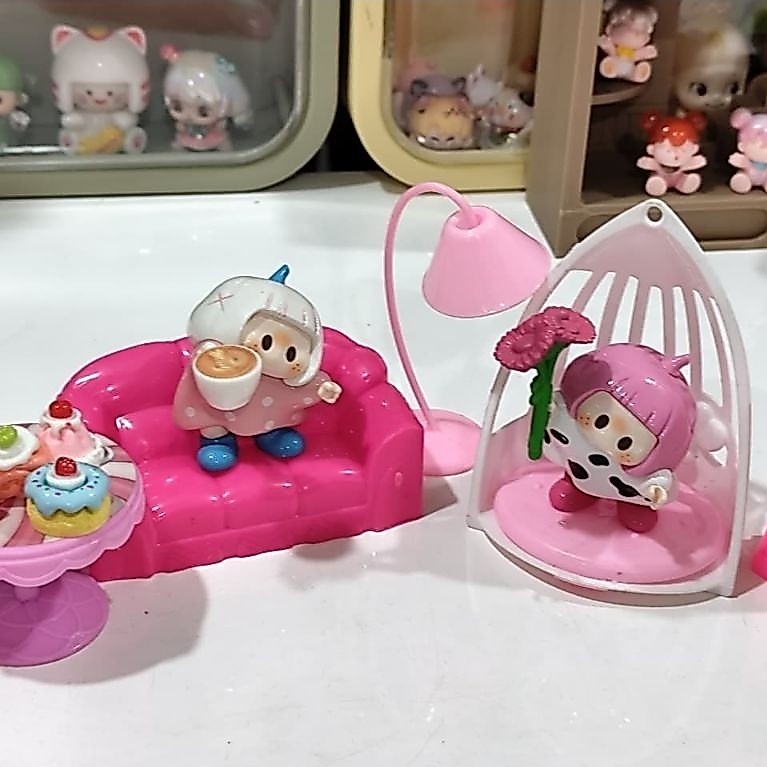 mainan kursi, sofa, set bed, meja rias dari plastik