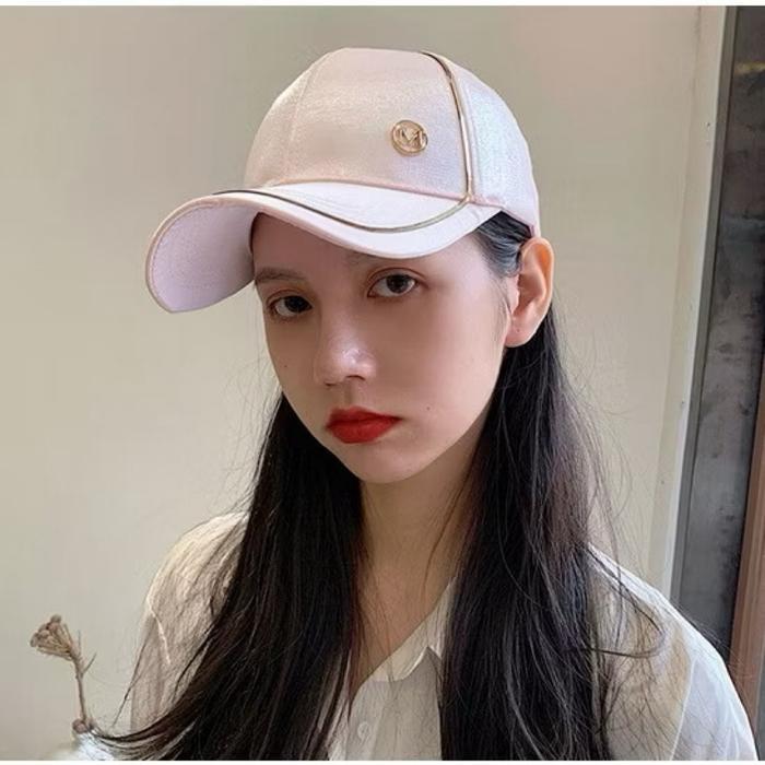 Terlaris Mall =[Aksesoris Women] Topi Wanita Fashionable / Topi Fashion Gaya Jepang dan Korea Baru T