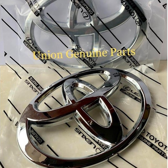 Emblem logo depan toyota innova reborn logo toyota grill innova reborn