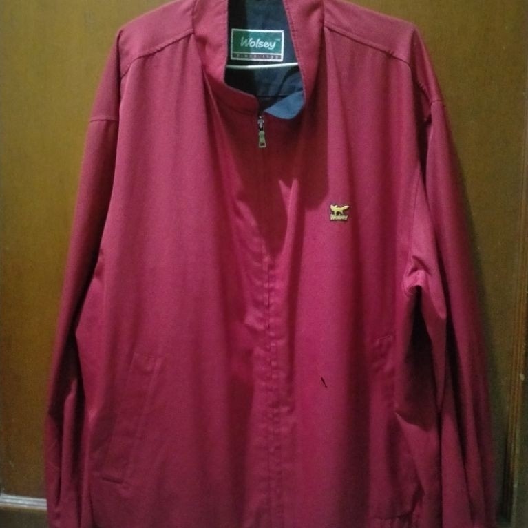 CASUAL JAKET WOLSEY GOLF SIZE L FIT XLMINUS ADA LUBANG KECIL