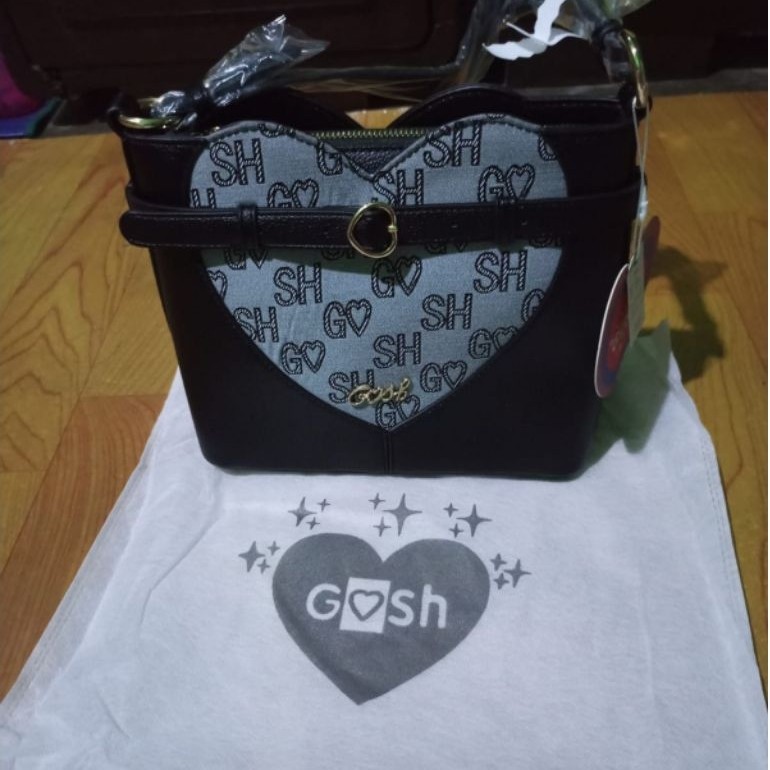 tas gosh hitam