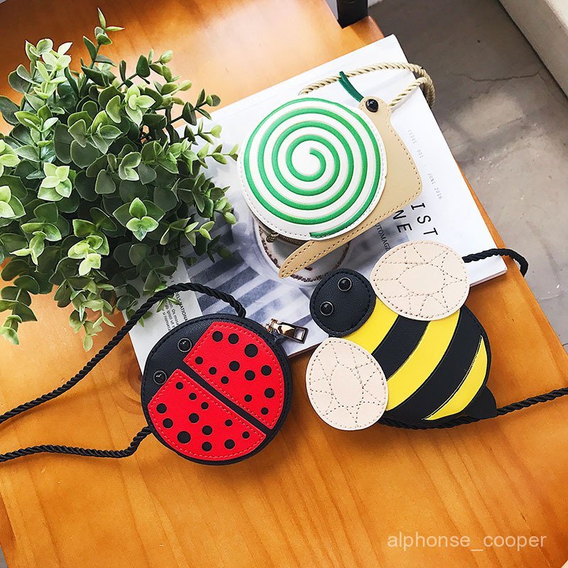 Children's Cartoon Cute Bee Ladybug Shoulder Bag for Boys and Girls, Princess Crossbody Small Bag