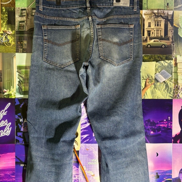 Eldest Regular Ripped Jeans Size 36 Preloved