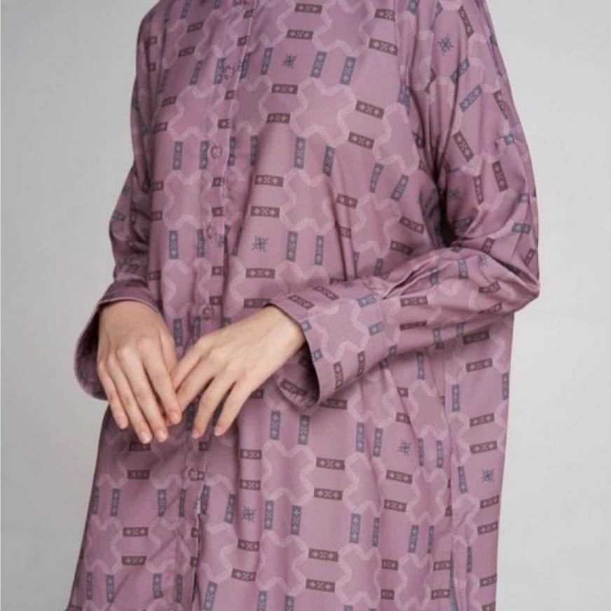 PENZA TOP RIA MIRANDA •Preloved VVGC•